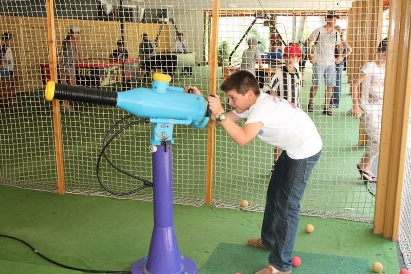 Village Camps International Summer Camp Leysin, Switzerland 2026-08-15 https://www.villagecamps.com/journals_admin/images/695-10-yellowgreenies (63).jpg